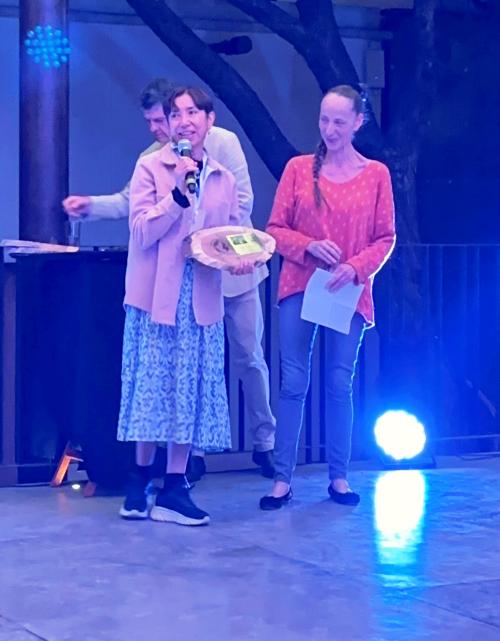 Susana Valencia Ávalos receives her Special Service Award from Béatric Chassé (c) Gabe Conway
